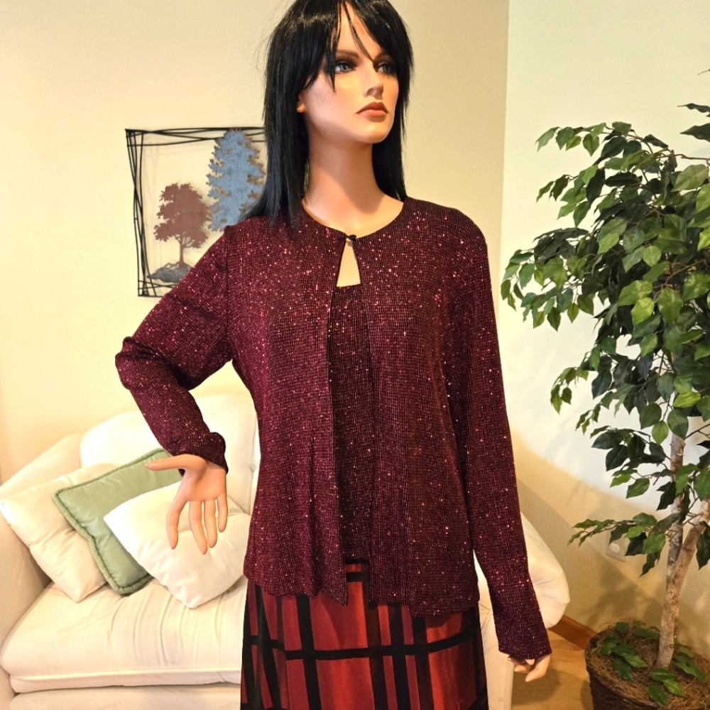 NWOTs, Xscape by Leslie Kurtz, 2 Piece Red Glitter Top & Jacket, Formal, Size L